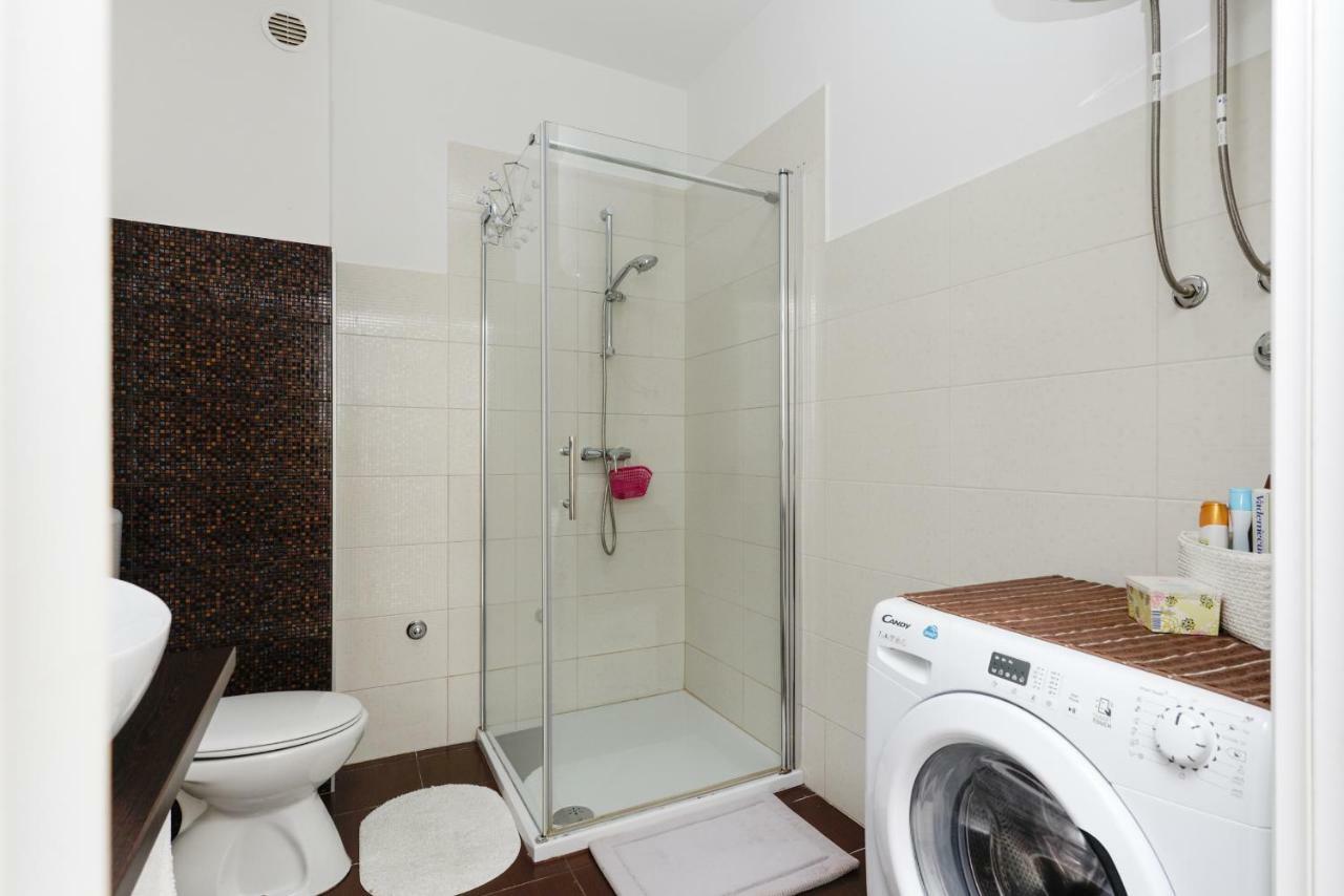 Deluxe Apartments Goya Zara Esterno foto